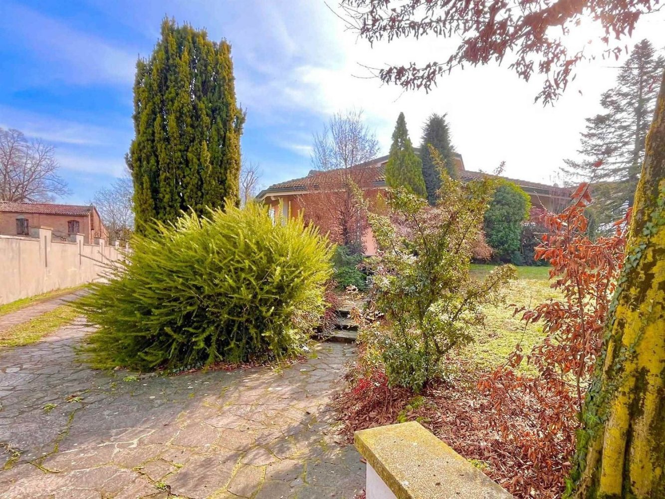 7 rooms Villa in Rottofreno, Italy No. 183345