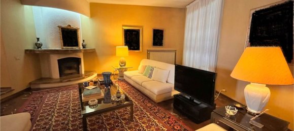 7 rooms Villa in Rottofreno, Italy No. 183345 3