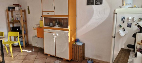 2-salle Appartement à Naples, Italy No. 28247 15