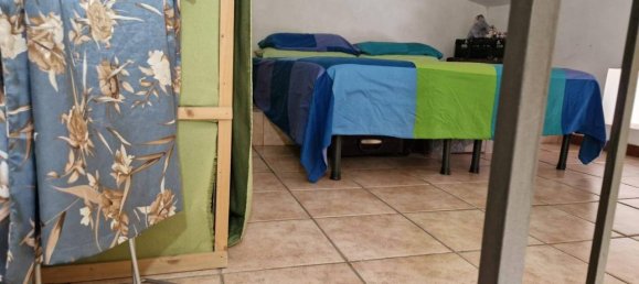 2-salle Appartement à Naples, Italy No. 28247 11