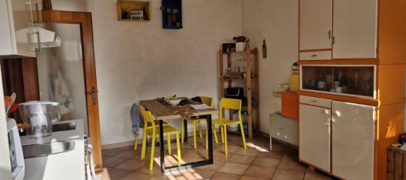 2-salle Appartement à Naples, Italy No. 28247 16