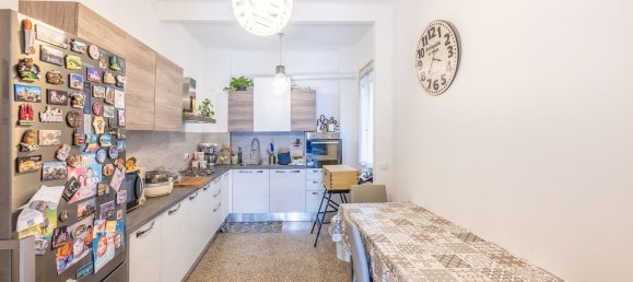 6 rooms Apartment in Genoa, Italy No. 195371 12