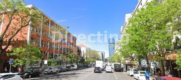 Dúplex de 2 dormitorios en Madrid, Spain No. 126405 10