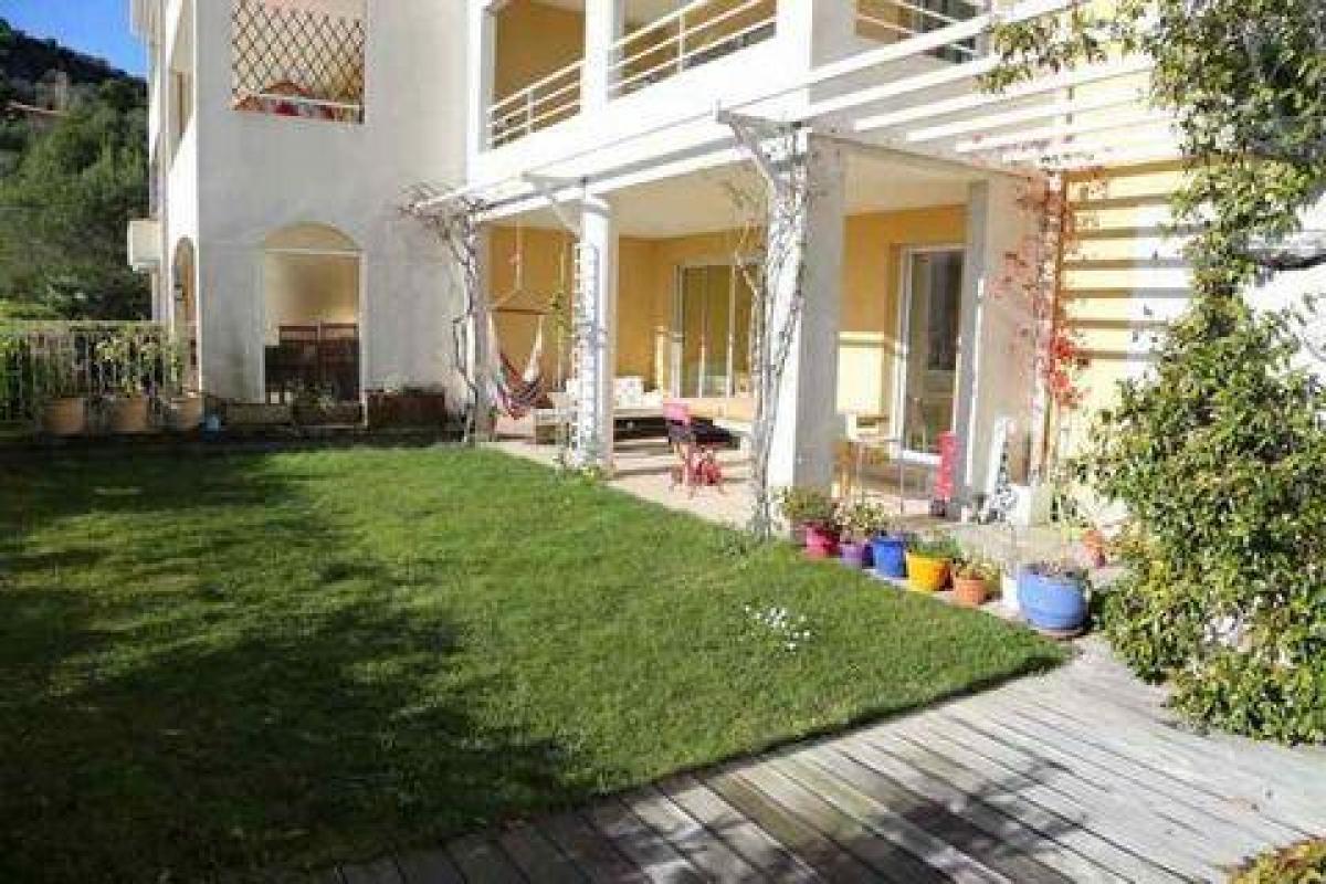 4 bedrooms Condo in Eze, France No. 10566