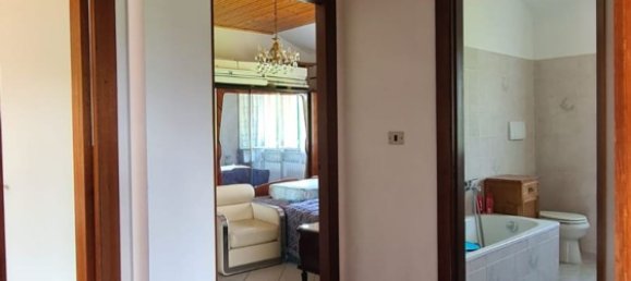 Квартира с 4 комнатами в Даванья, Италия № 267937 19