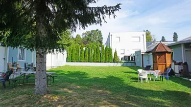  Land in Pressbaum, Austria No. 21110