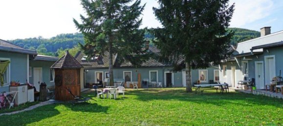  Land in Pressbaum, Austria No. 21110 2