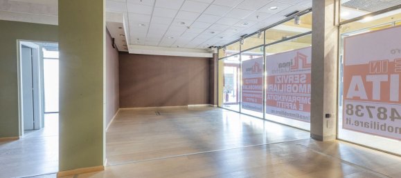 4 rooms Commercial property in Tradate, Italy No. 235090 7