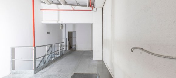 4 rooms Commercial property in Tradate, Italy No. 235090 18