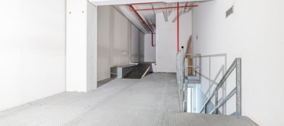 4 rooms Commercial property in Tradate, Italy No. 235090 16