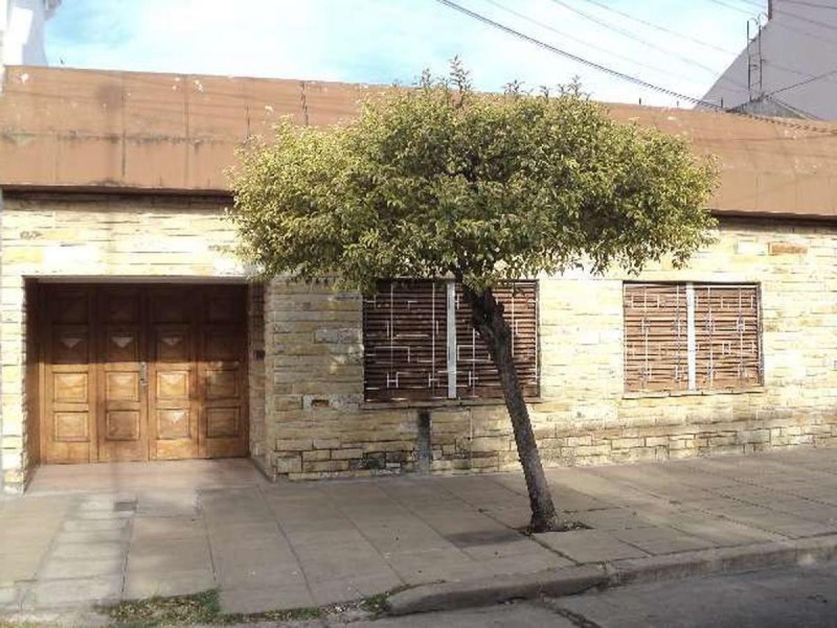 6 Schlafzimmer Haus in Moron, Argentina, Nr. 64001