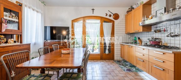 3-salle Appartement à Castenaso, Italy No. 274289 5