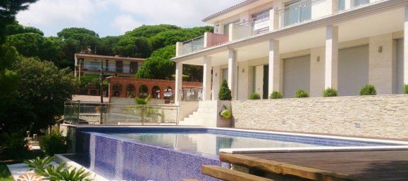 6 bedrooms Villa in Cabrils, Spain No. 33 18