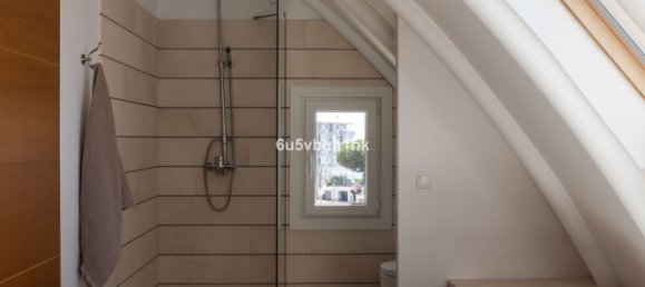 Adosado de 4 dormitorios en Fuengirola, Spain No. 137563 9