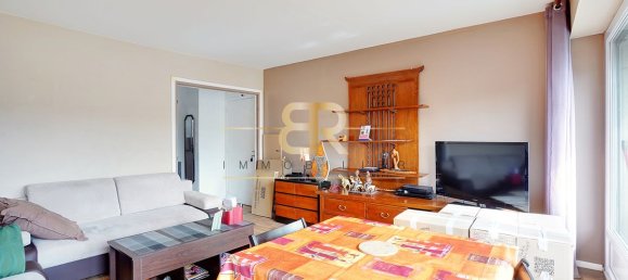 Apartamento de 2 dormitorios en Aubervilliers, France No. 180137 9