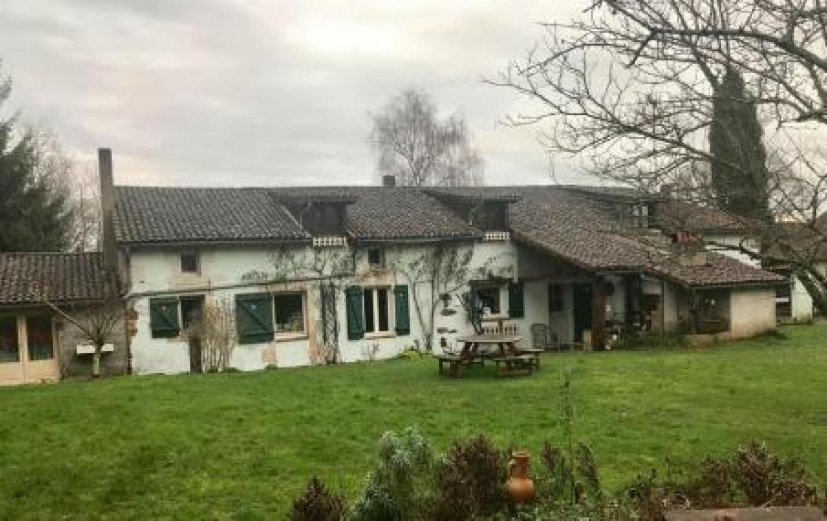 7 bedrooms Shop in Millac, France No. 21000