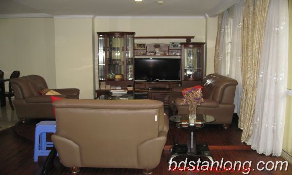 3 Schlafzimmer Wohnung in Tay Ho, Vietnam, Nr. 6523