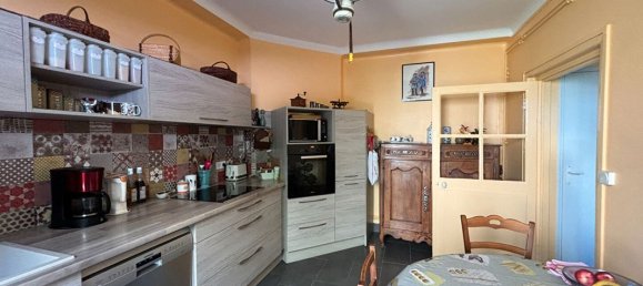 5 Schlafzimmer Stadthaus in Chateauroux, France, Nr. 248765 12