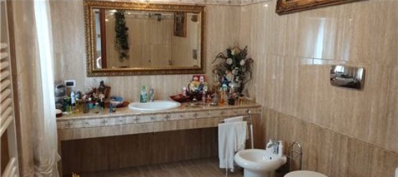 5 Schlafzimmer Haus in Cagnano Varano, Italy, Nr. 280078 22