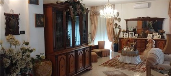 5 Schlafzimmer Haus in Cagnano Varano, Italy, Nr. 280078 13