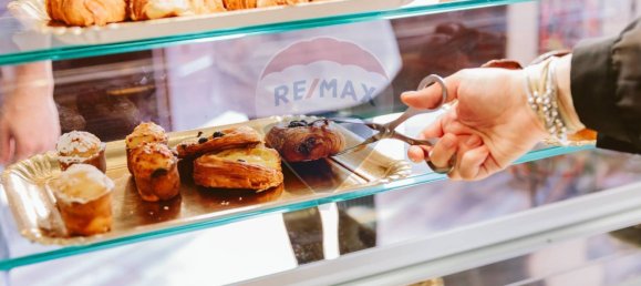 2 rooms Commercial property in Milan, Italy No. 249356 6