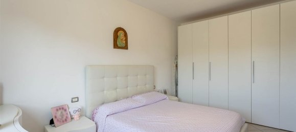 3 bedrooms Apartment in Signa, Italy No. 318784 10