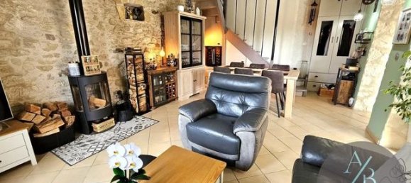 3 bedrooms House in Magny-en-Vexin, France No. 303358 8