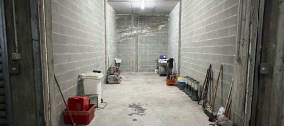 Garage à Rivalta di Torino, Italy No. 353661 8