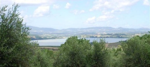 4غرفة منزل في Castiglione del Lago, Italy رقم 78053 5