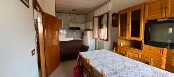 4غرفة منزل في Castiglione del Lago, Italy رقم 78053 3