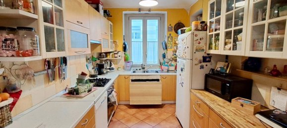 4 rooms Apartment in Turin, Italy No. 49430 3