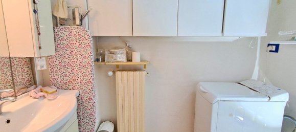 4 rooms Apartment in Turin, Italy No. 49430 27