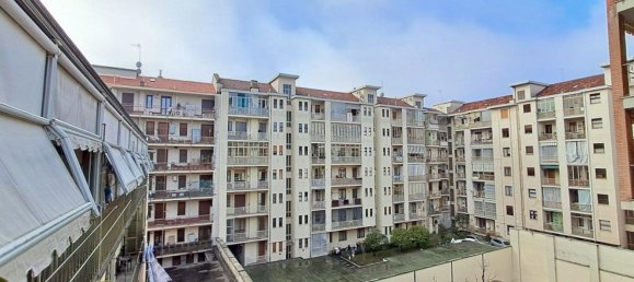 4 rooms Apartment in Turin, Italy No. 49430 11