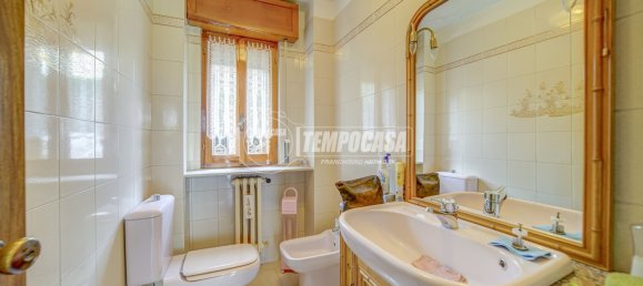 Вилла с 4 комнатами в Кассано Маньяго, Италия № 348717 21