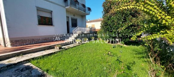 4 bedrooms Villa in Buti, Italy No. 349613 2