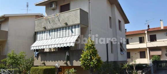 2 bedrooms Apartment in Rosignano Marittimo, Italy No. 349030 2