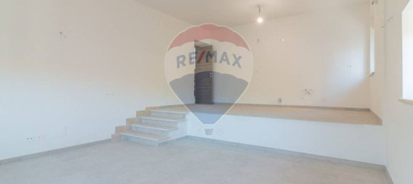 Apartamento de 2 dormitorios en Viterbo, Italy No. 52591 11