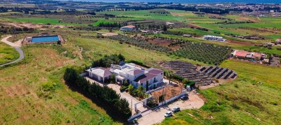 8 bedrooms Villa in Anarita, Cyprus No. 7526 16
