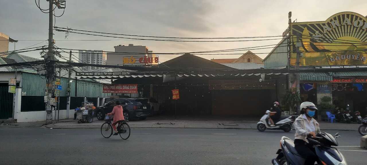 600m² Land in District 7, Vietnam No. 19276