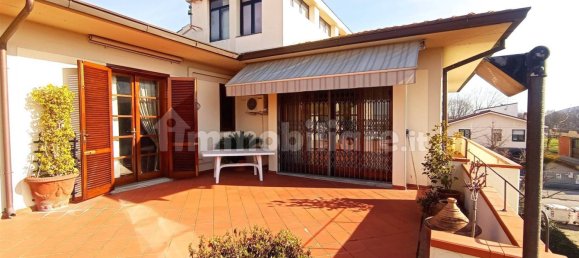 3 bedrooms Villa in Pistoia, Italy No. 220516 15