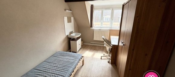 4 bedrooms Apartment in Valenciennes, France No. 256442 4