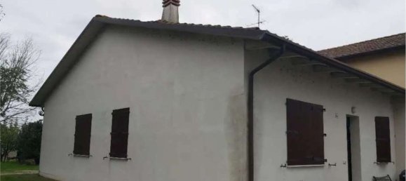 6 غرف نوم شقة في Alfonsine, Italy رقم 381589 14