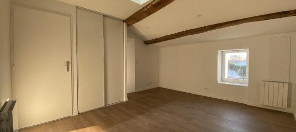 1 bedroom Apartment in Aizenay, France No. 291525 2