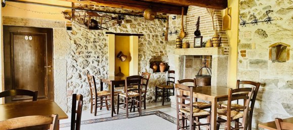 800m² Building in Ascoli Piceno, Italy No. 341750 19