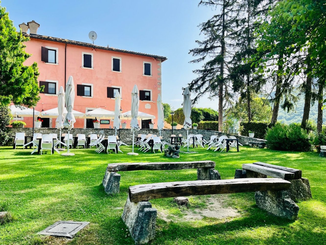 800m² Building in Ascoli Piceno, Italy No. 341750