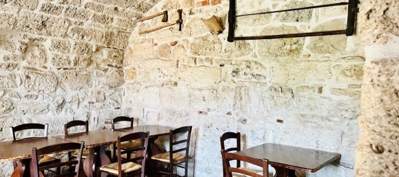 800m² Building in Ascoli Piceno, Italy No. 341750 10