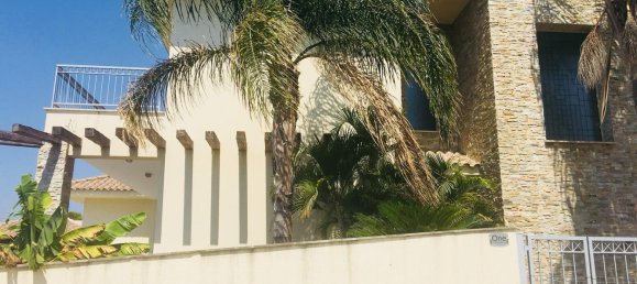 4 bedrooms Villa in Paramali, Cyprus No. 844 11