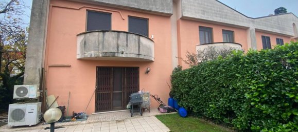 4-Zimmer Villa in Rodano, Italy, Nr. 48288 2
