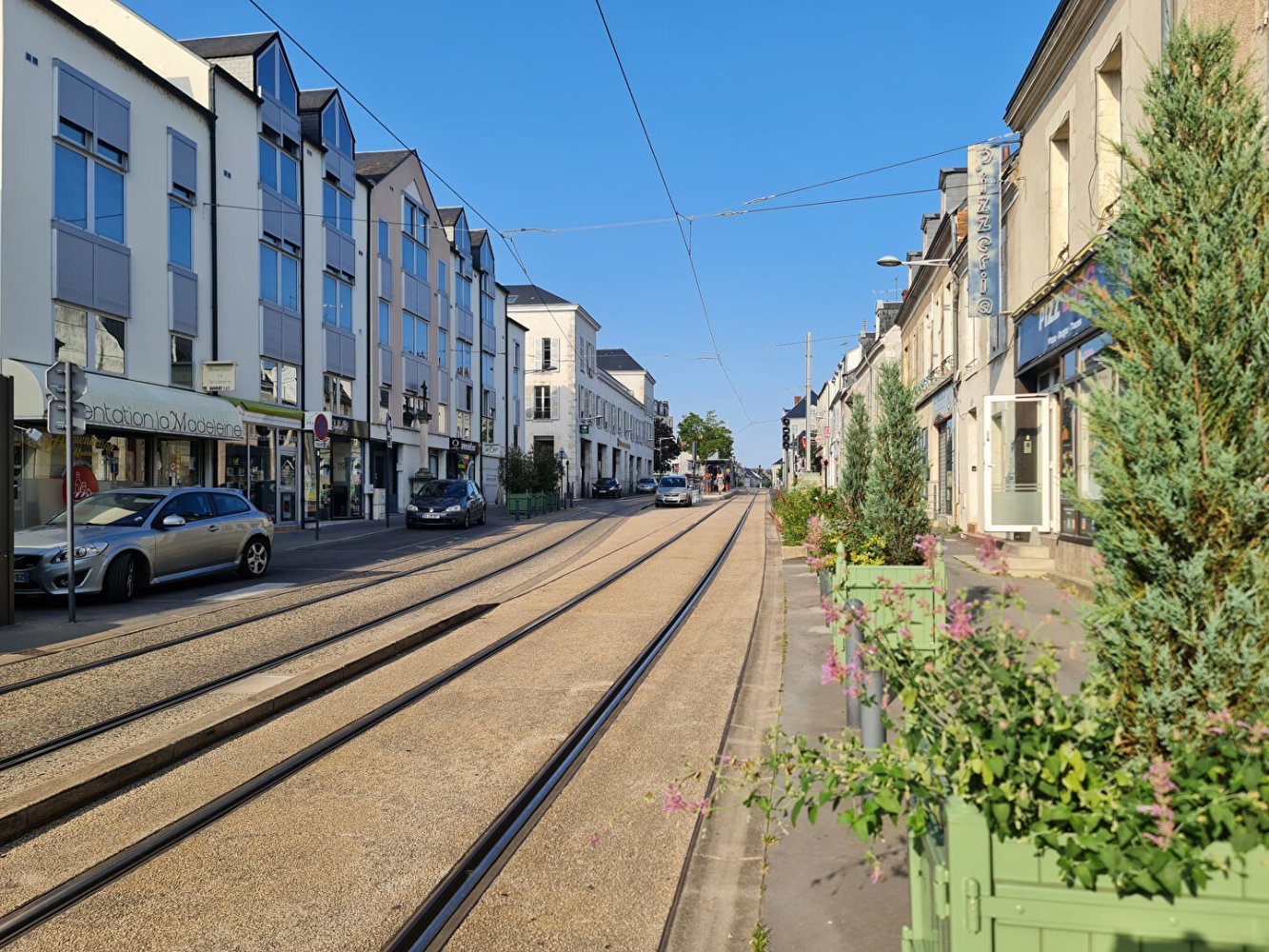 Propriété commerciale à Orléans, France 197m² No. 71636