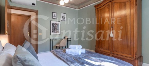 Apartamento de 4 habitaciónes en Florence, Italy No. 35196 13
